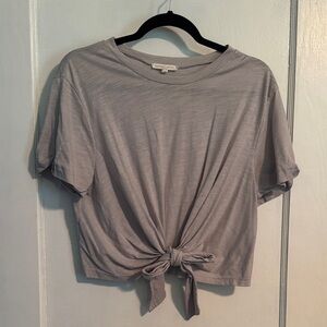 Stylish Gray Tie-Front crop top